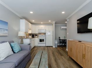 40 N Lumina Ave APT 101, Wrightsville Beach, NC 28480