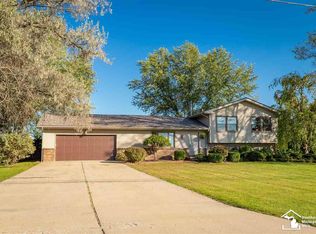 2402 N Raisinville Rd, Monroe, MI 48162