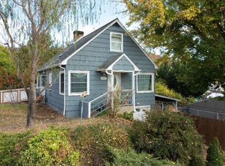 1021 NE Alameda Ave, Roseburg, OR