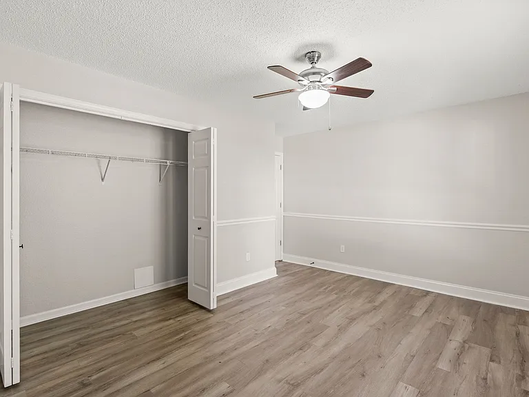 438 E Pine Ridge Dr — Photo 15