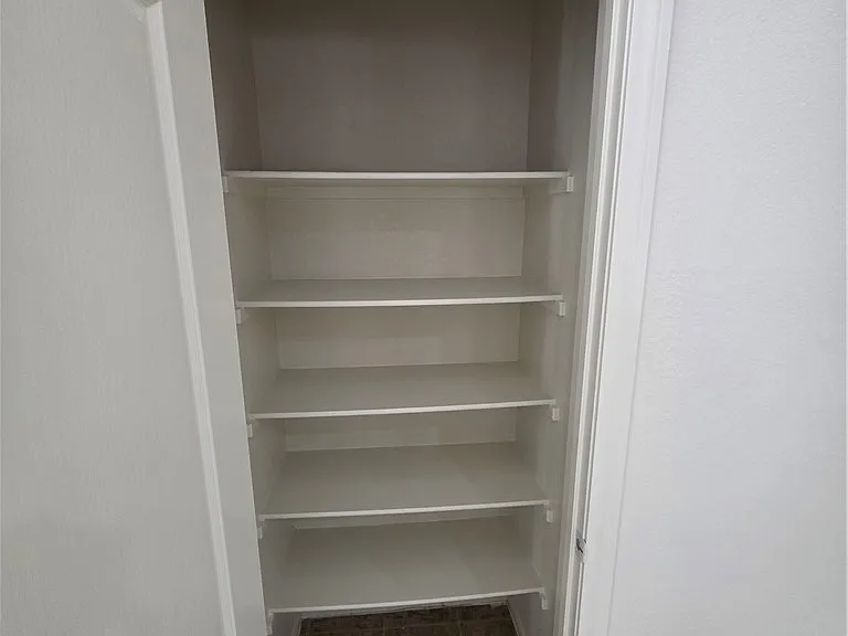 731 Emerald Idol Pl — Photo 36