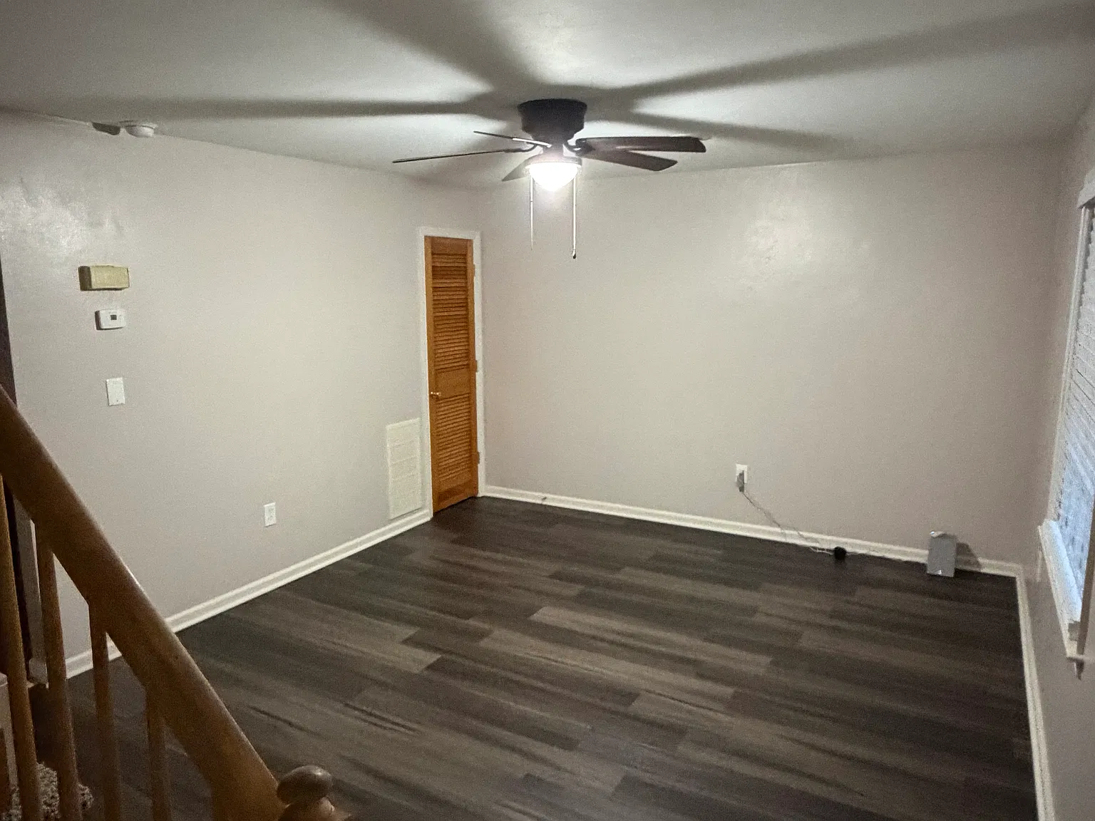 711 Commander Dr — Photo 3