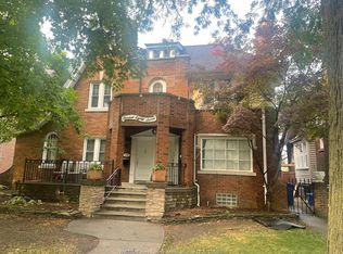 1389 Victoria Ave, Windsor, ON N8X1N9