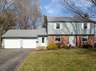 24 Longlane Rd, West Hartford, CT 06117