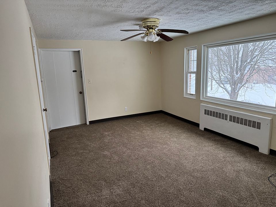 1st image of 1623 W 3rd St