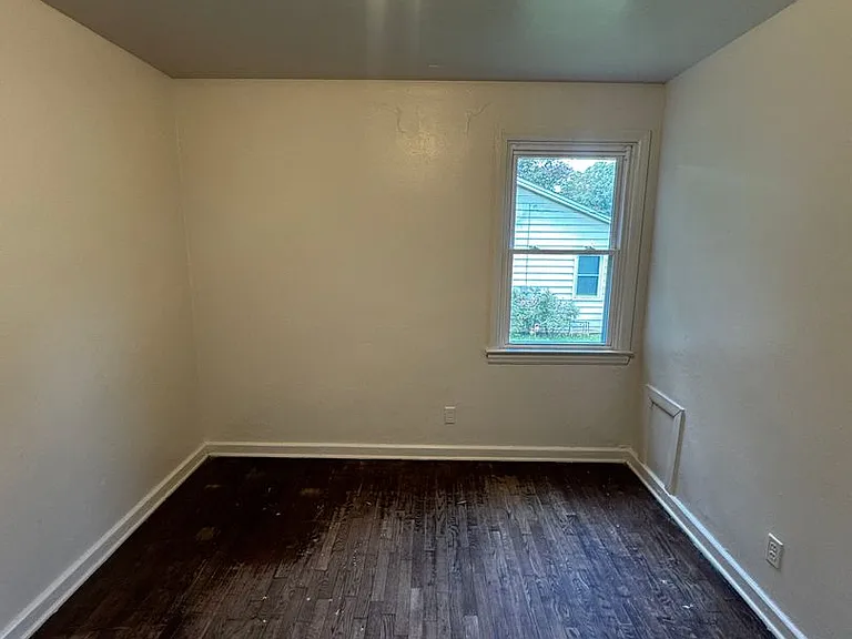 109 Felter St — Photo 16