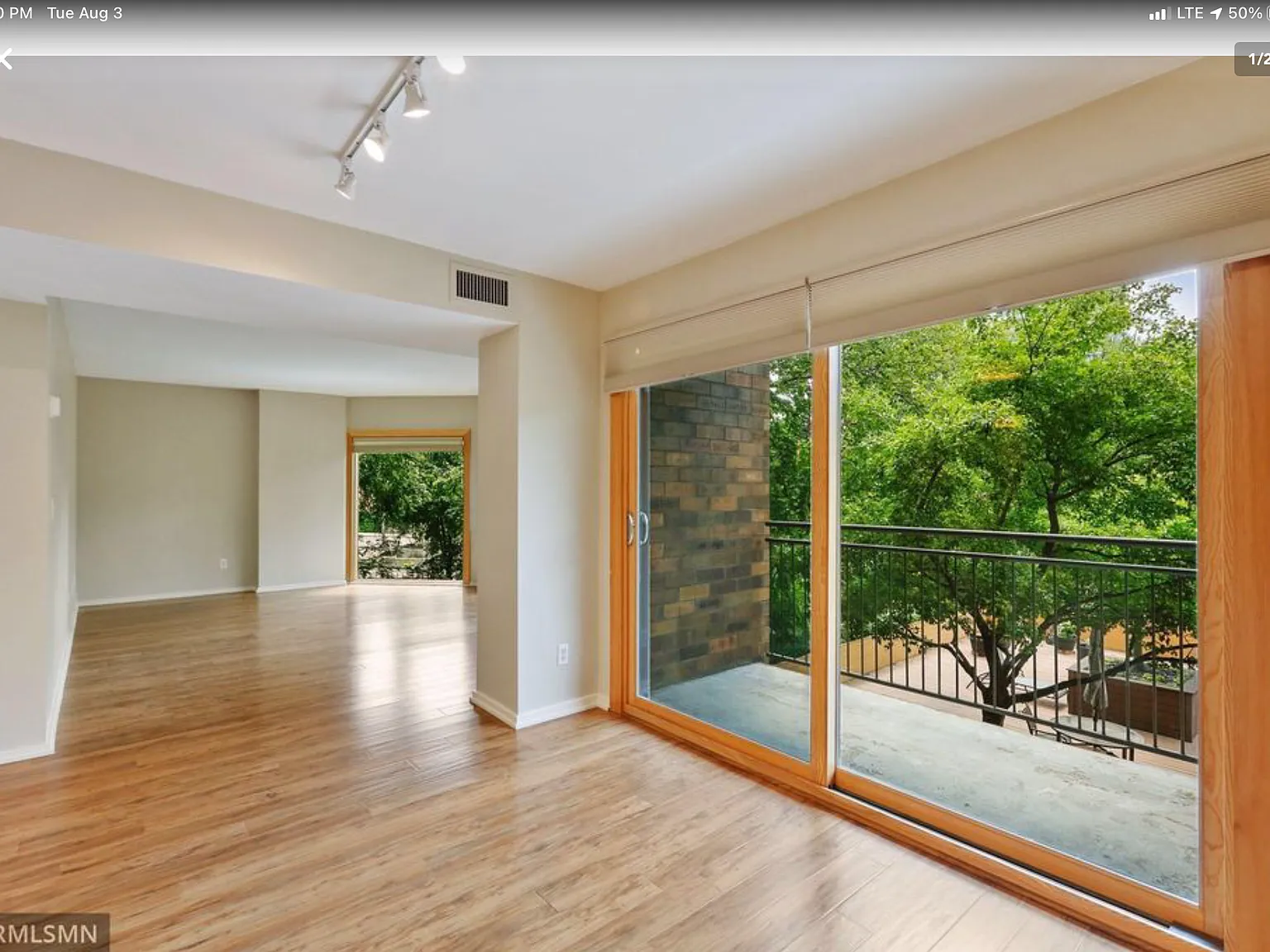 2 bed, 2.0 bath, 1041 sqft, $2,295 — Photo 2