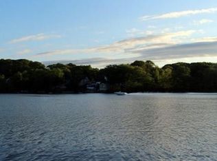 255 Lake Ave, Worcester, MA 01604