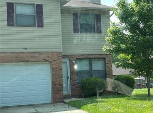 508 Vicksburg Dr, Belleville, IL 62221