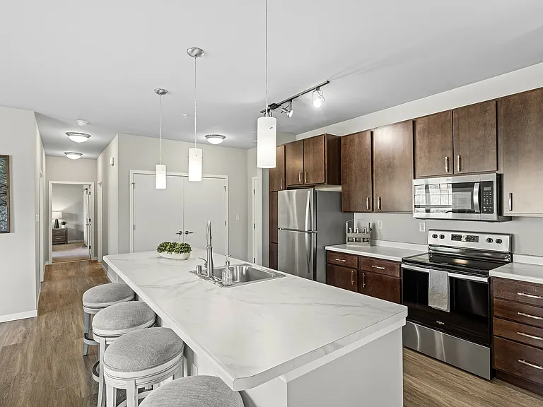 High Bluff Townhomes Kitchen