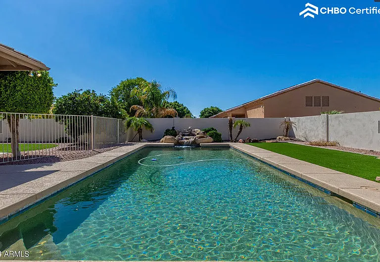 6445 W Fullam St — Photo 3