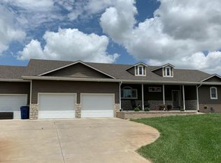 810 Saint Michaels Dr, Abilene, KS 67410