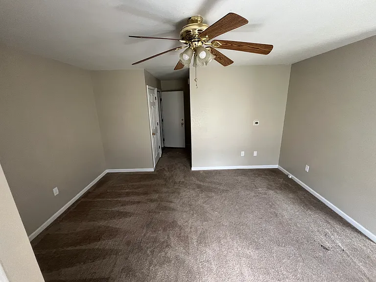 417 N Walnut St #2 — Photo 5