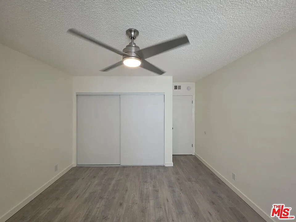 3 bed, 2.0 bath, 1260 sqft, $3,800 — Photo 4