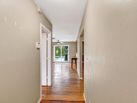 5th image of 5442 Sunrise Boulevard