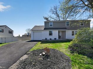 299 Kent Rd, Warminster, PA 18974