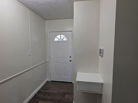 Entry way