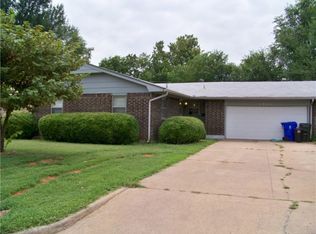 1224 E Brooks St, Norman, OK 73071