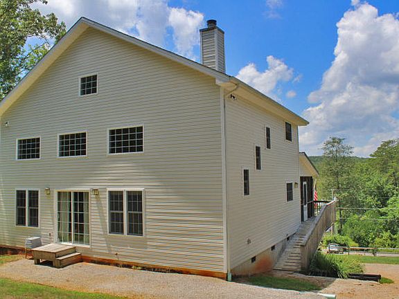 4th image of 44 Janzen Dr
