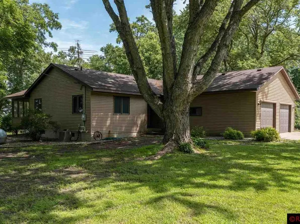 51276 Lakeland Dr, Elysian, MN 56028