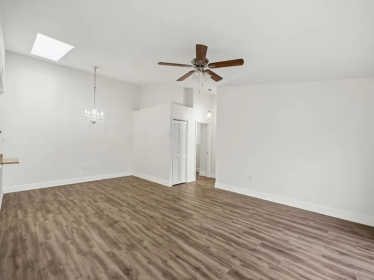 3300 Loveland Blvd #2501 — Photo 5