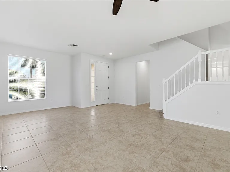 2639 Bellingham Ct — Photo 6