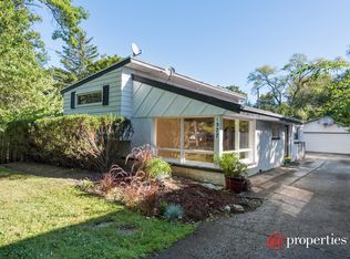 1577 Arbor Ave, Highland Park, IL 60035