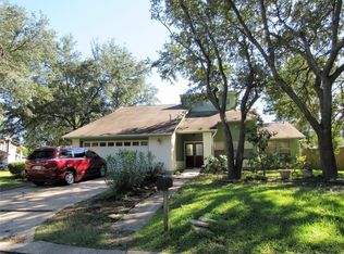 3401 Surrey St, Baytown, TX 77521