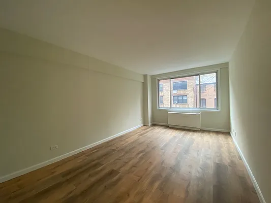 Rented by Stonehenge NYC LLC | media 31