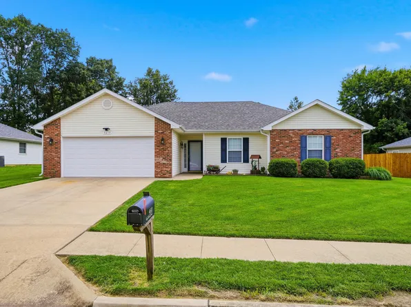4610 Wren Wood Dr, Columbia, MO 65202
