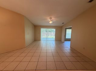 4008 Palau Dr, Sarasota, FL 34241