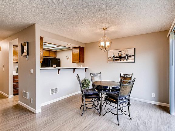 4th image of 25049 110th Pl SE APT B