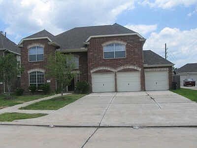 1st image of 21527 Cozy Hollow Ln