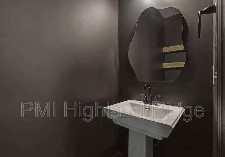 6084 Ivory Ln — Photo 14