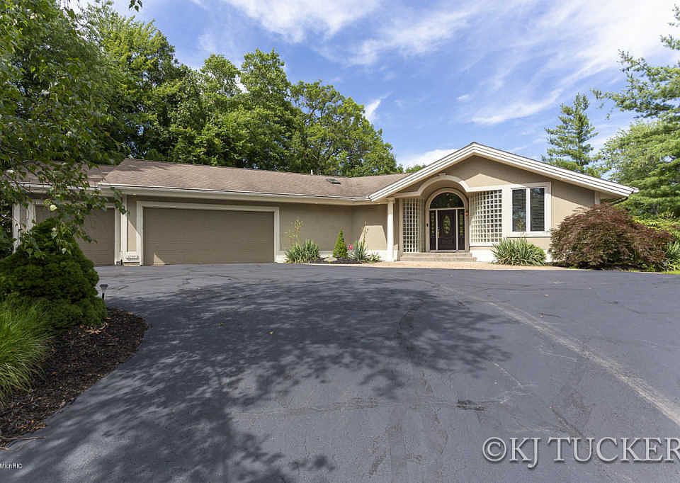 1st image of 6799 Cascade Lakes Ct SE