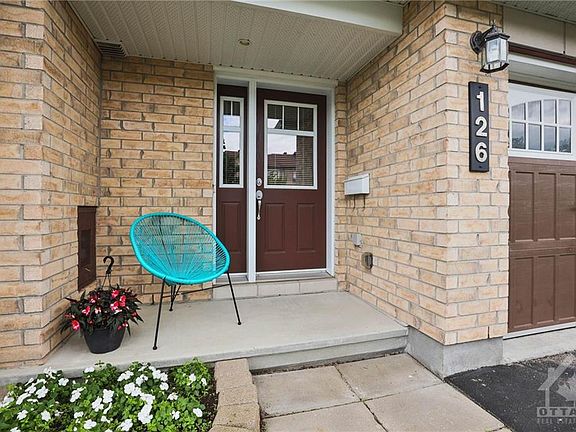 3rd image of 126 Lerta Way