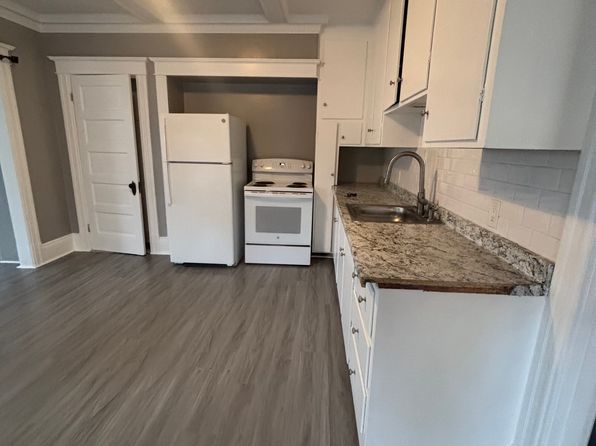 422 Maple St #1B