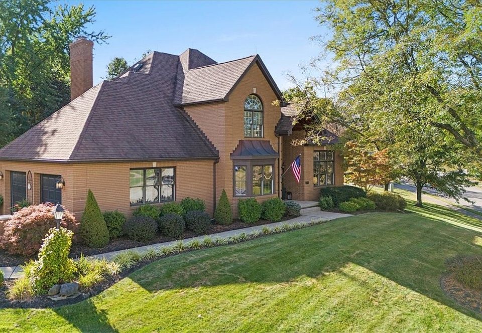1st image of 133 Glenbrook Dr