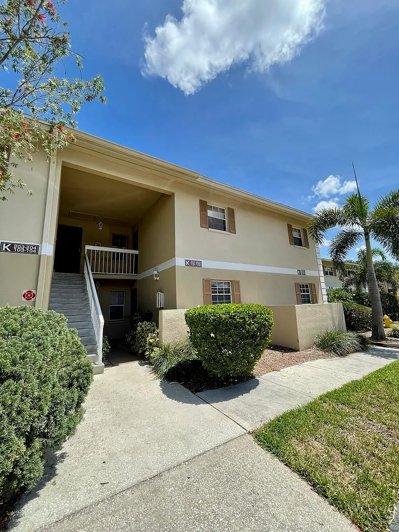 First Floor 3 bedroom Condo in Palm Bay Florida! — Photo 1