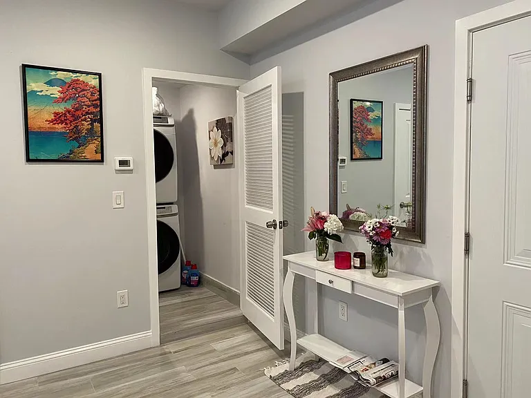 1635 Poplar St #3B — Photo 5