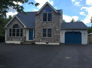 444 Clearview Dr, Long Pond, PA