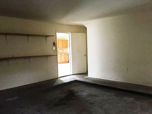 3rd image of 1866 Courtside Place Dr