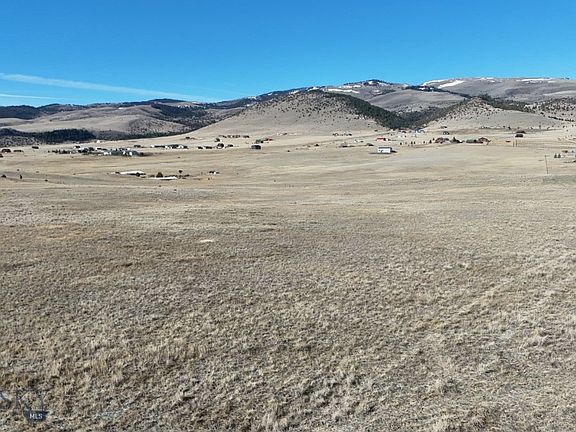 4th image of 32 Shining Mountains Loop Rd #1