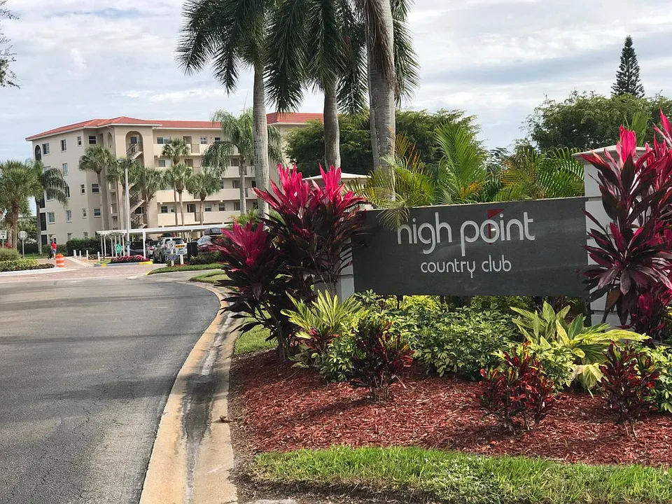 41 High Point Cir S #107