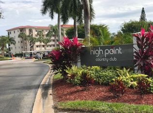 41 High Point Cir S APT 107, Naples, FL 34103