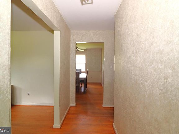 5th image of 166 Elm St