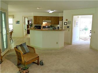 5th image of 121 Grove Mansion Way