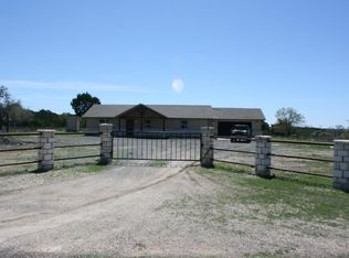 160 Stoney Brook Rd, Kerrville, TX 78028