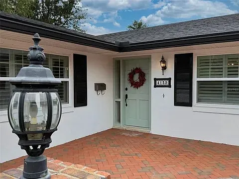 4 bed, 2105 sqft, $4,200 — Photo 3