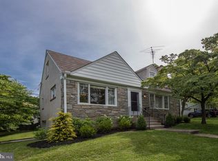 13 Rockland Cir, Wayne, PA 19087